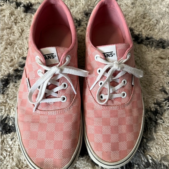 Vans Shoes - Classic Vans Womens Sneakers in Pink and White Checkered Design